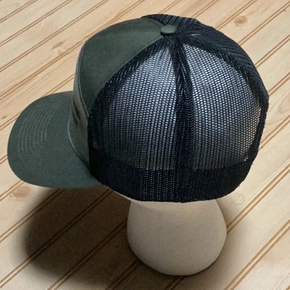 Johnnie Mercers Fishing Pier Olive Green &‎ Black Mesh Adjustable Trucker Hat